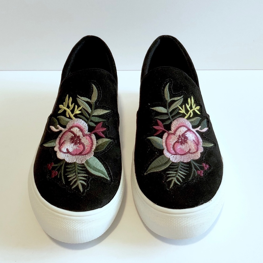 Steve Madden “Garcie” Slip-On Flatform Sneakers - Picture 2 of 8